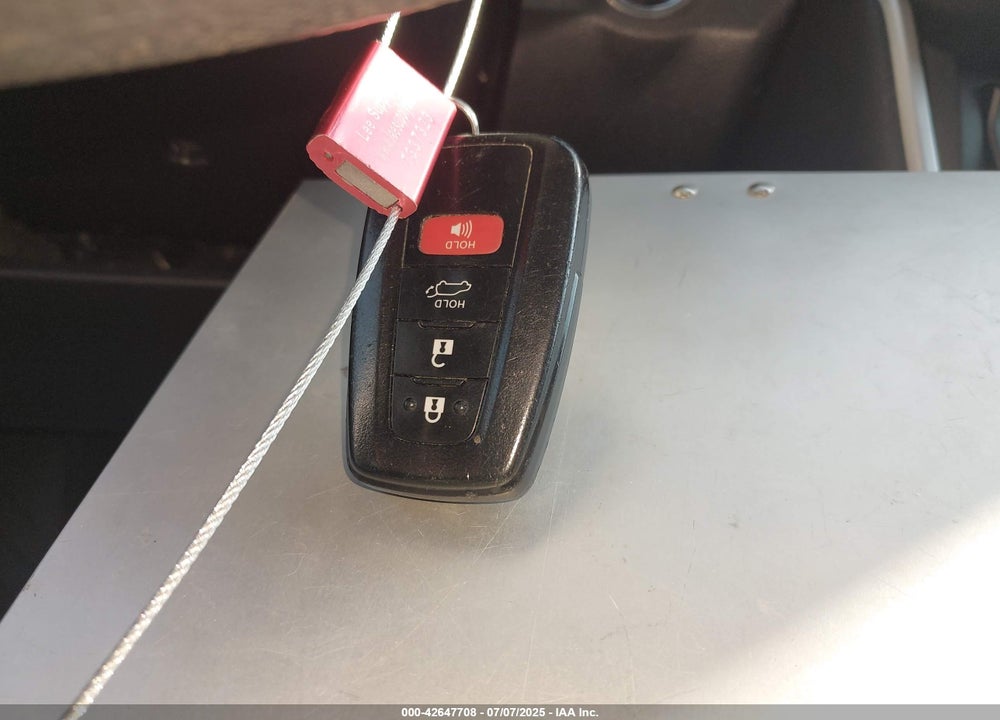 2019 TOYOTA RAV4 VIN: 2T3W1RFVXKW044228