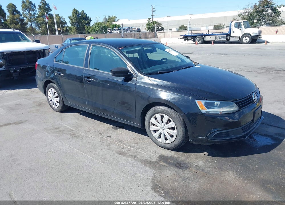 2013 VOLKSWAGEN JETTA 2.0L S VIN: 3VW2K7AJ2DM354895