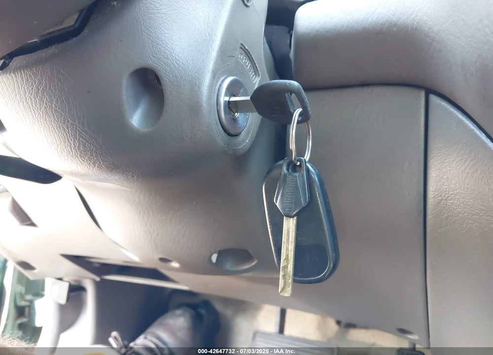 2000 HONDA CIVIC VALUE PACKAGE VIN: 2HGEJ6615YH601841