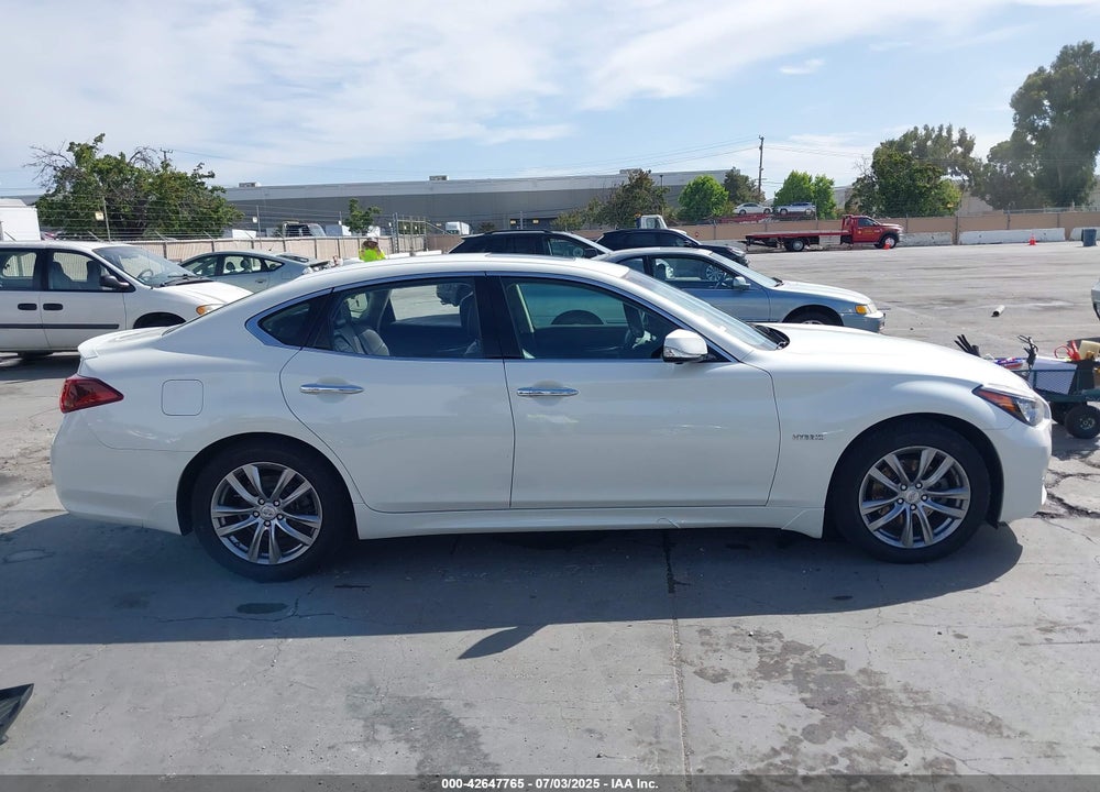 2016 INFINITI Q70H VIN: JN1EY1AP9GM470064