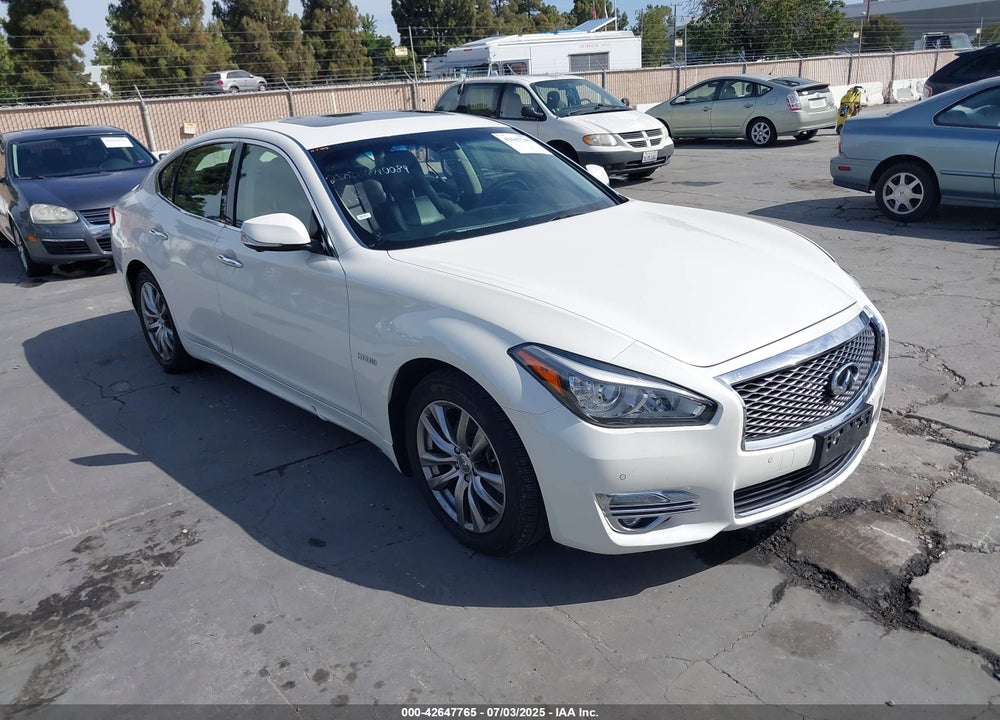 2016 INFINITI Q70H VIN: JN1EY1AP9GM470064