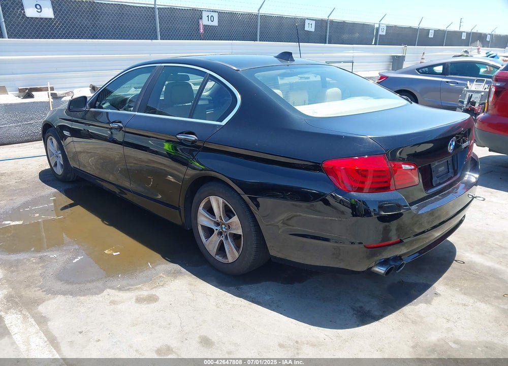 2012 BMW 528I VIN: WBAXG5C57CDX03944