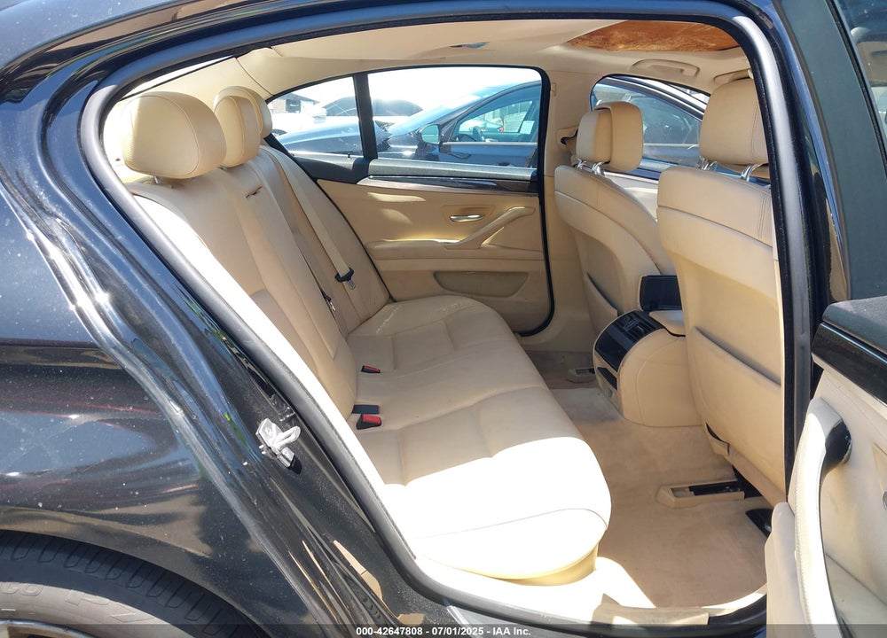 2012 BMW 528I VIN: WBAXG5C57CDX03944