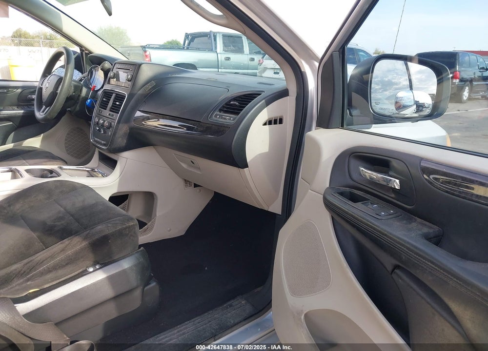2012 DODGE GRAND CARAVAN VIN: 2C4RDGCG5CR384719