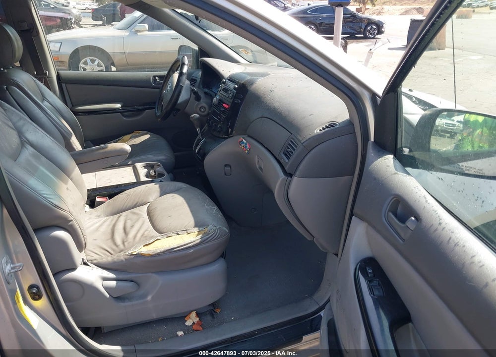 2004 TOYOTA SIENNA LE VIN: 5TDZA23C04S007409