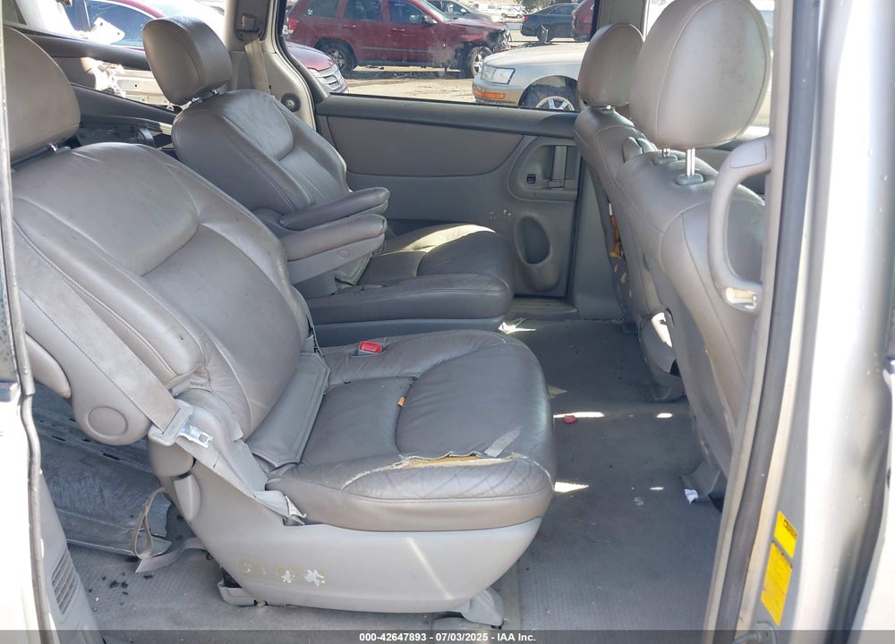2004 TOYOTA SIENNA LE VIN: 5TDZA23C04S007409
