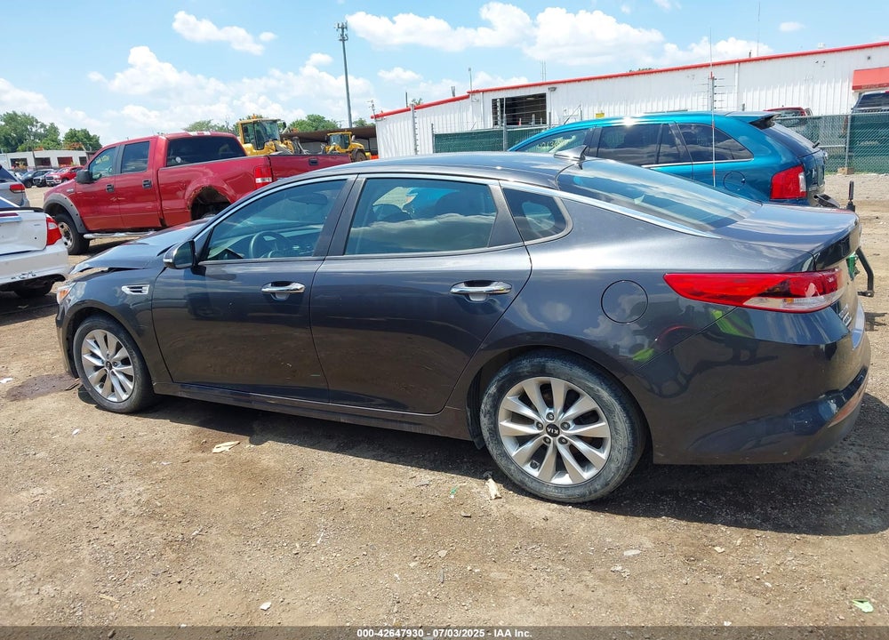 2017 KIA OPTIMA VIN: 5XXGT4L32HG148387