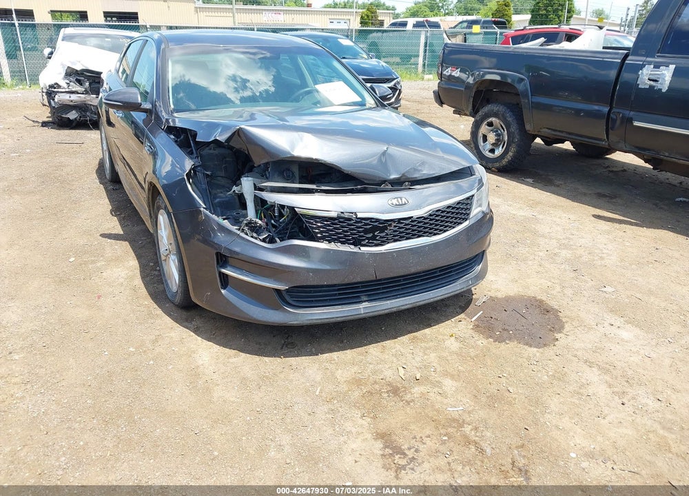 2017 KIA OPTIMA VIN: 5XXGT4L32HG148387