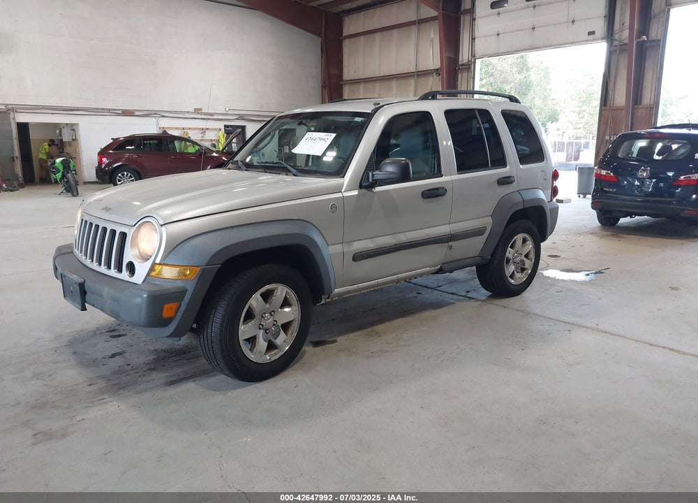 2007 JEEP LIBERTY VIN: 1J4GL48K47W670655