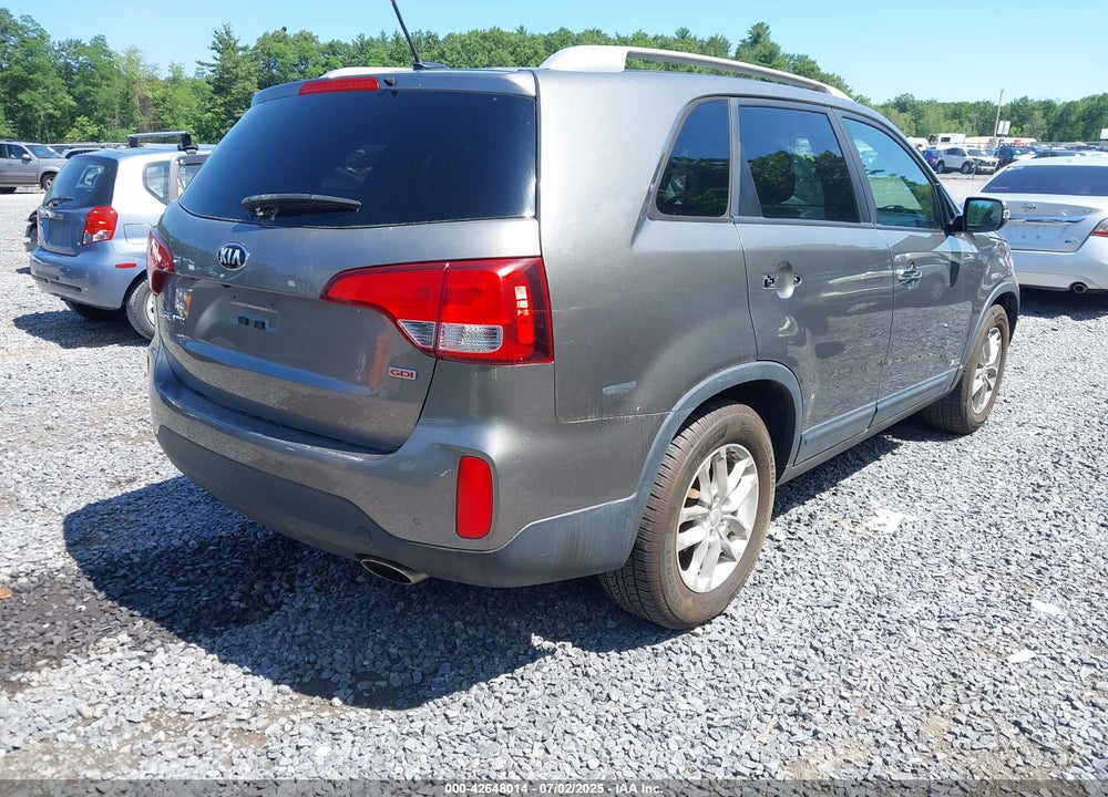 2015 KIA SORENTO VIN: 5XYKTCA67FG585974