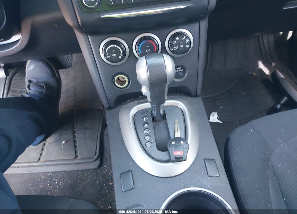2015 NISSAN ROGUE SELECT S VIN: JN8AS5MVXFW758021