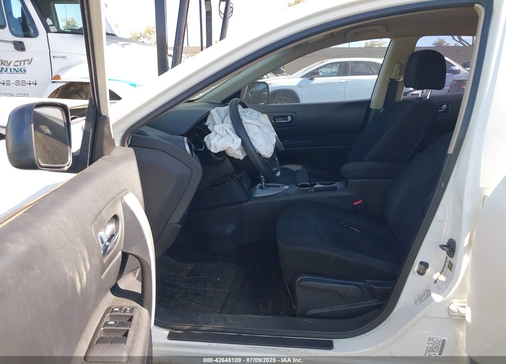 2015 NISSAN ROGUE SELECT S VIN: JN8AS5MVXFW758021