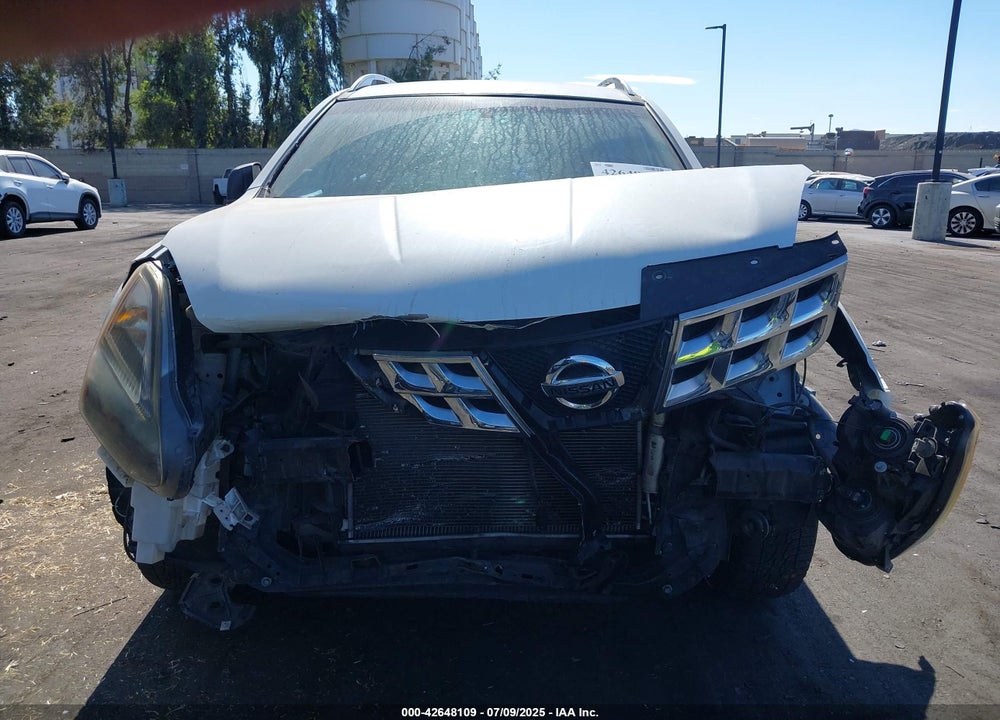 2015 NISSAN ROGUE SELECT S VIN: JN8AS5MVXFW758021