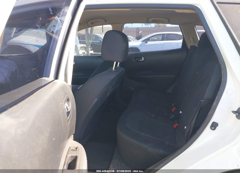2015 NISSAN ROGUE SELECT S VIN: JN8AS5MVXFW758021