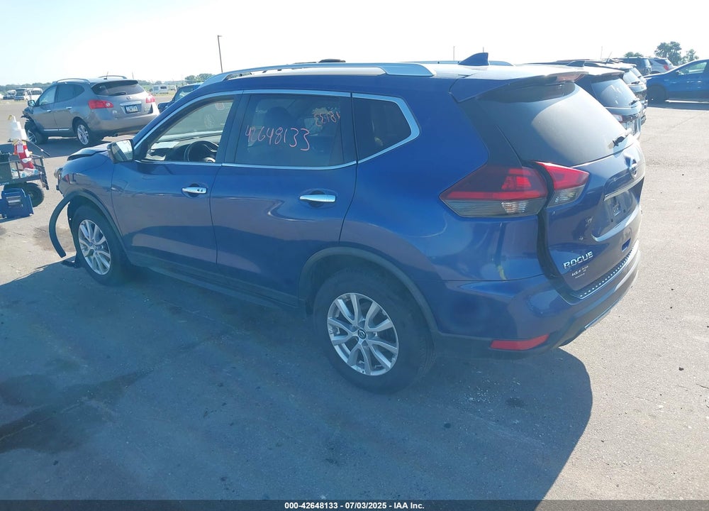 2018 NISSAN ROGUE VIN: KNMAT2MV0JP513772