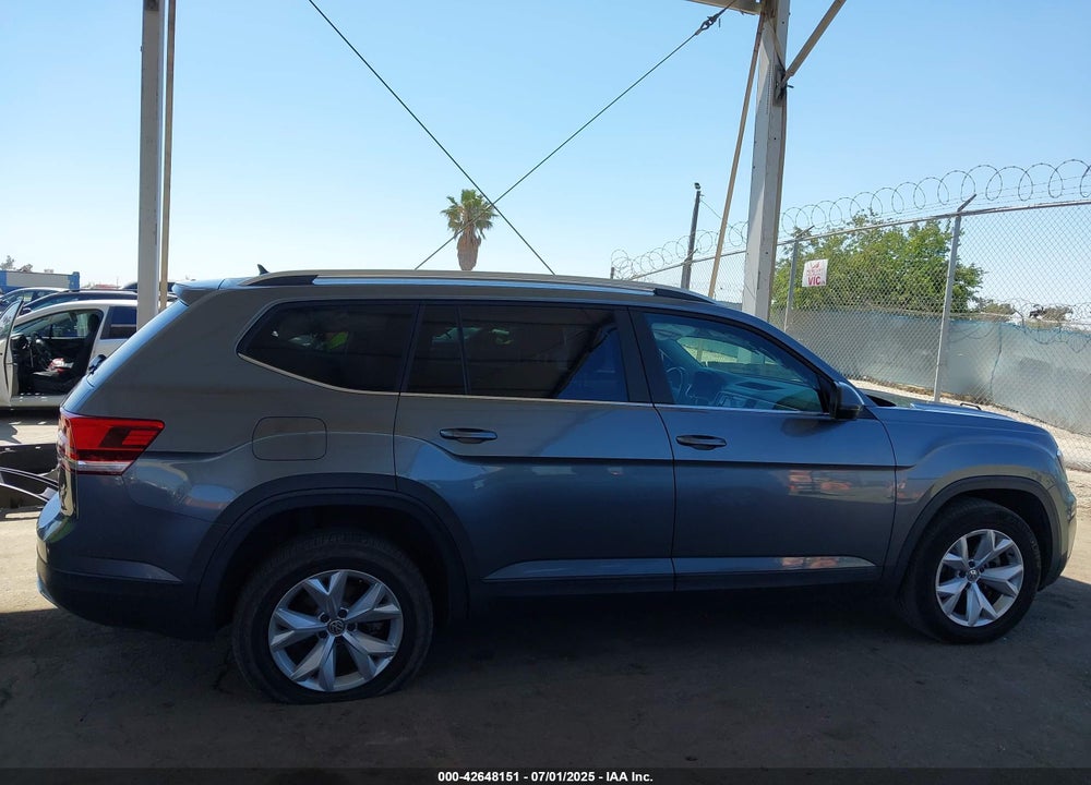 2018 VOLKSWAGEN ATLAS VIN: 1V2AR2CA6JC568696