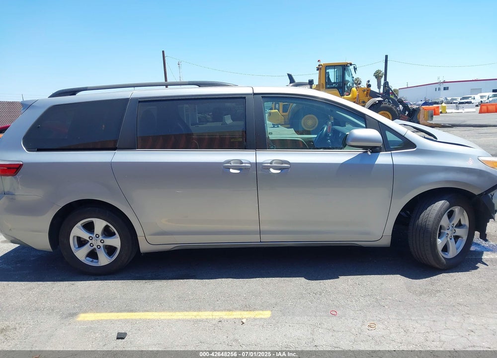 2015 TOYOTA SIENNA LE 8 PASSENGER VIN: 5TDKK3DC6FS631351