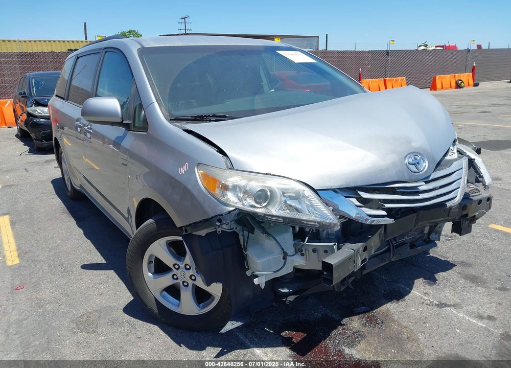 2015 TOYOTA SIENNA LE 8 PASSENGER VIN: 5TDKK3DC6FS631351