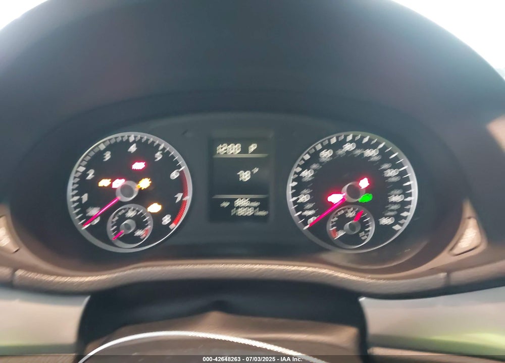2014 VOLKSWAGEN PASSAT VIN: 1VWAT7A37EC035831