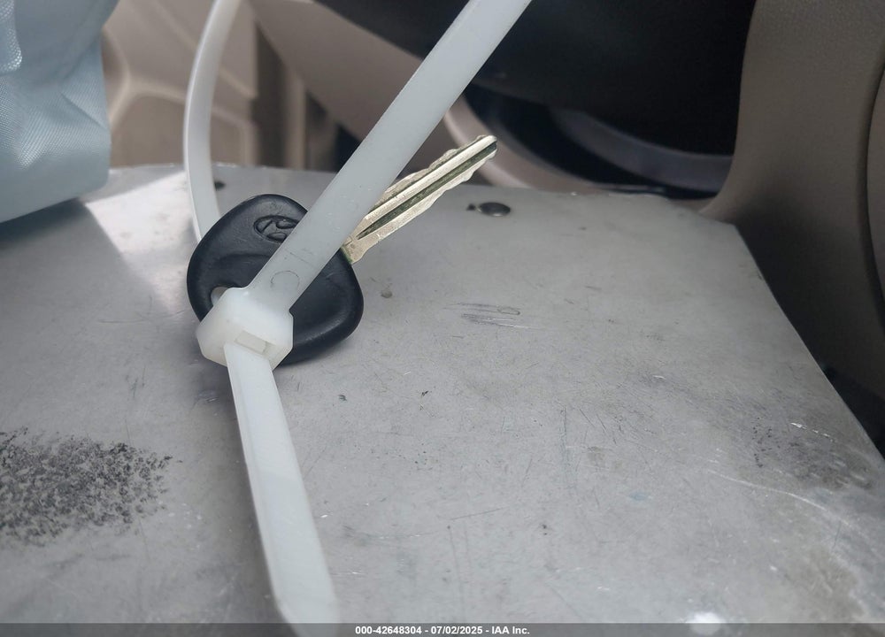 2010 HYUNDAI ELANTRA GLS VIN: KMHDU4AD2AU048166
