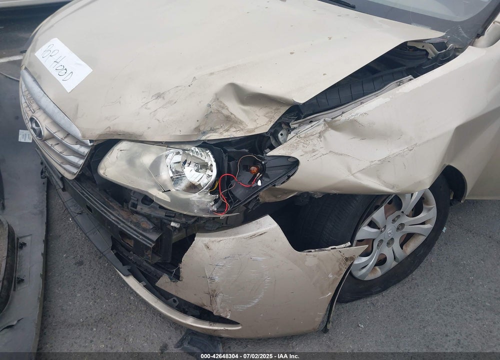 2010 HYUNDAI ELANTRA GLS VIN: KMHDU4AD2AU048166