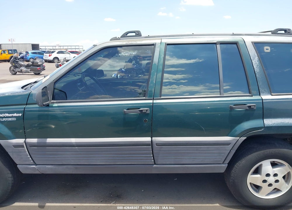 1993 JEEP GRAND CHEROKEE LAREDO VIN: 1J4GZ58S3PC637099