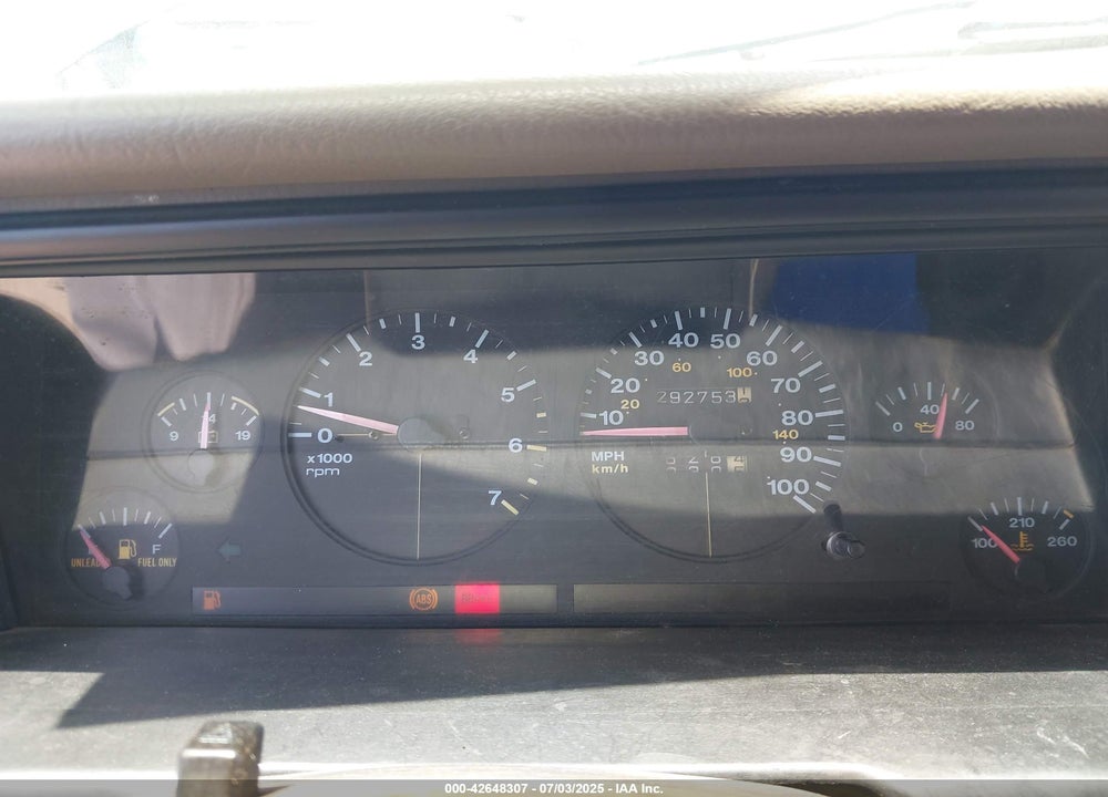1993 JEEP GRAND CHEROKEE LAREDO VIN: 1J4GZ58S3PC637099