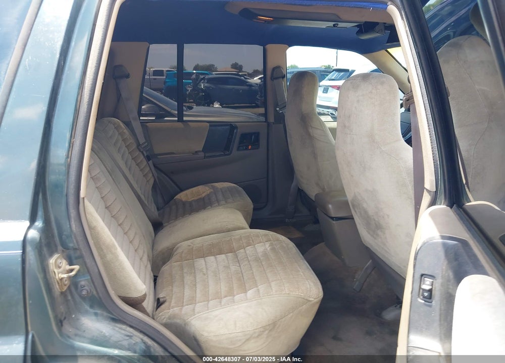 1993 JEEP GRAND CHEROKEE LAREDO VIN: 1J4GZ58S3PC637099
