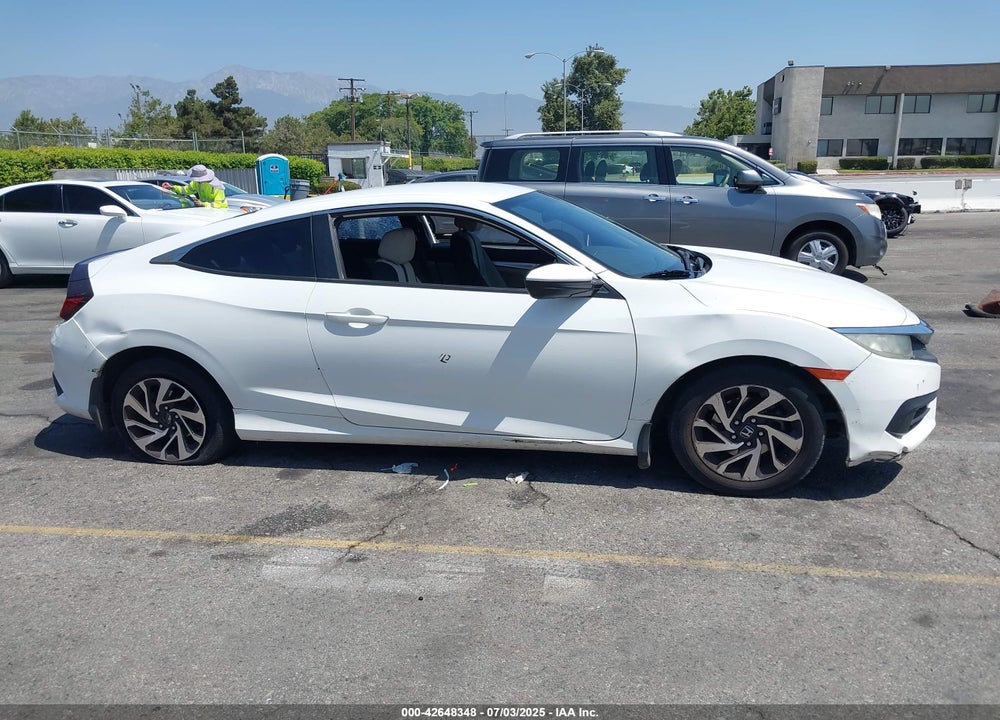 2016 HONDA CIVIC VIN: 2HGFC4B58GH304623