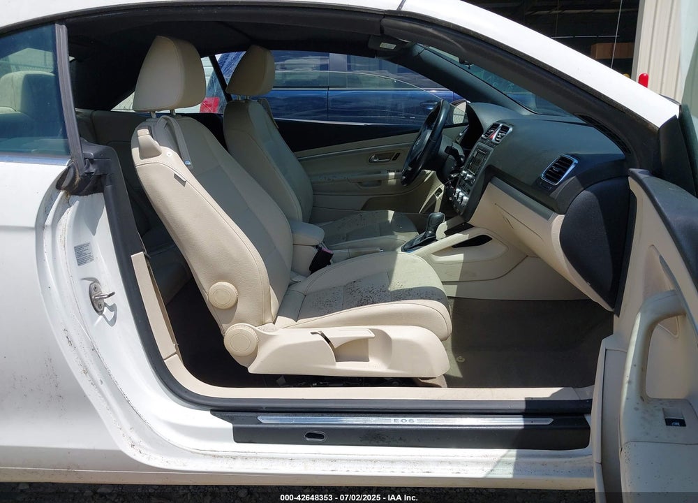 2014 VOLKSWAGEN EOS VIN: WVWBW8AH9EV001104