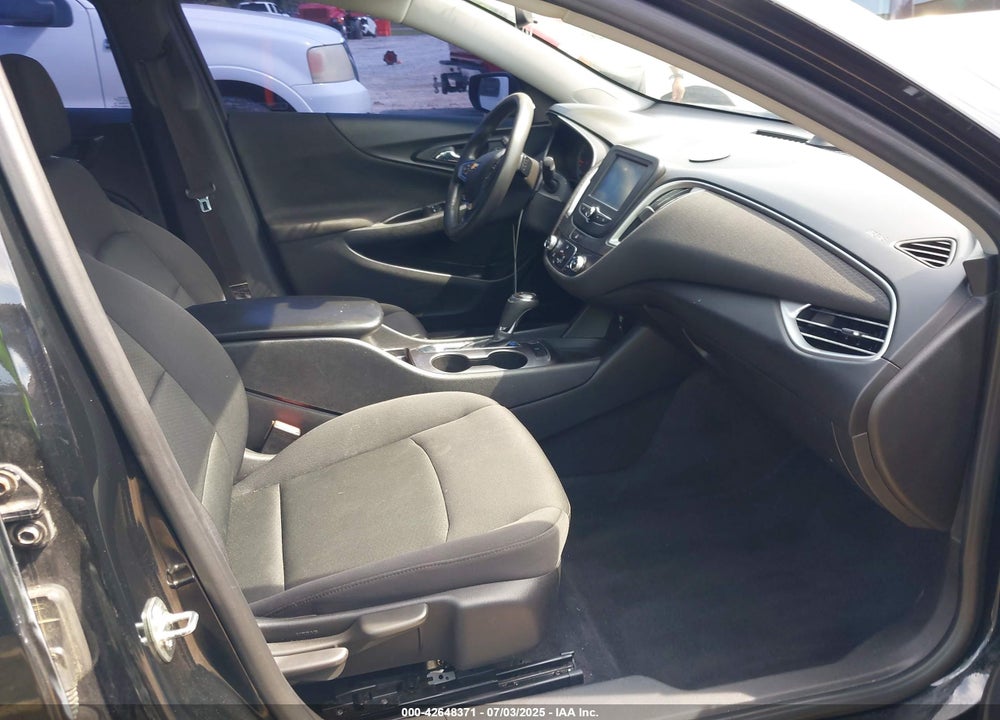 2017 CHEVROLET MALIBU 1FL VIN: 1G1ZC5ST0HF156866