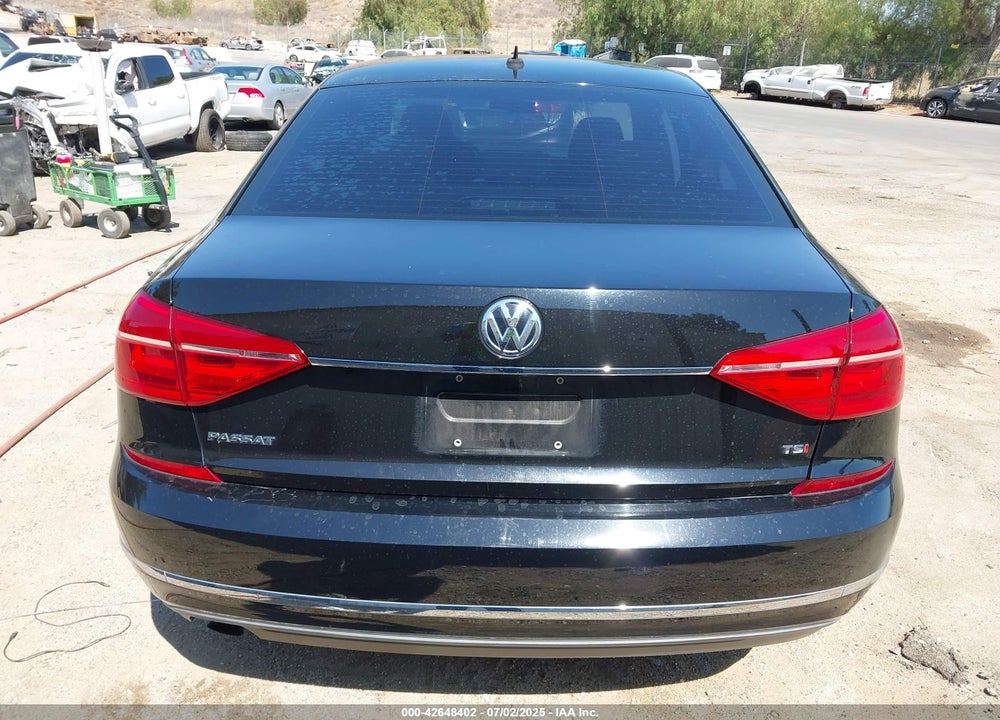2016 VOLKSWAGEN PASSAT VIN: 1VWAT7A36GC003794