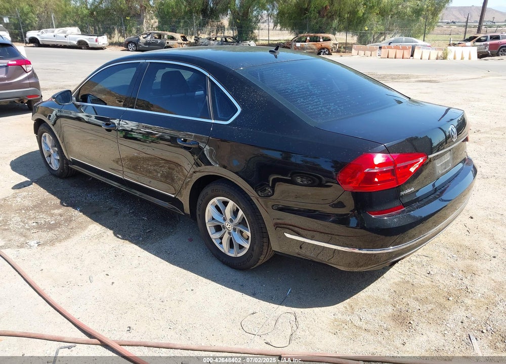 2016 VOLKSWAGEN PASSAT VIN: 1VWAT7A36GC003794