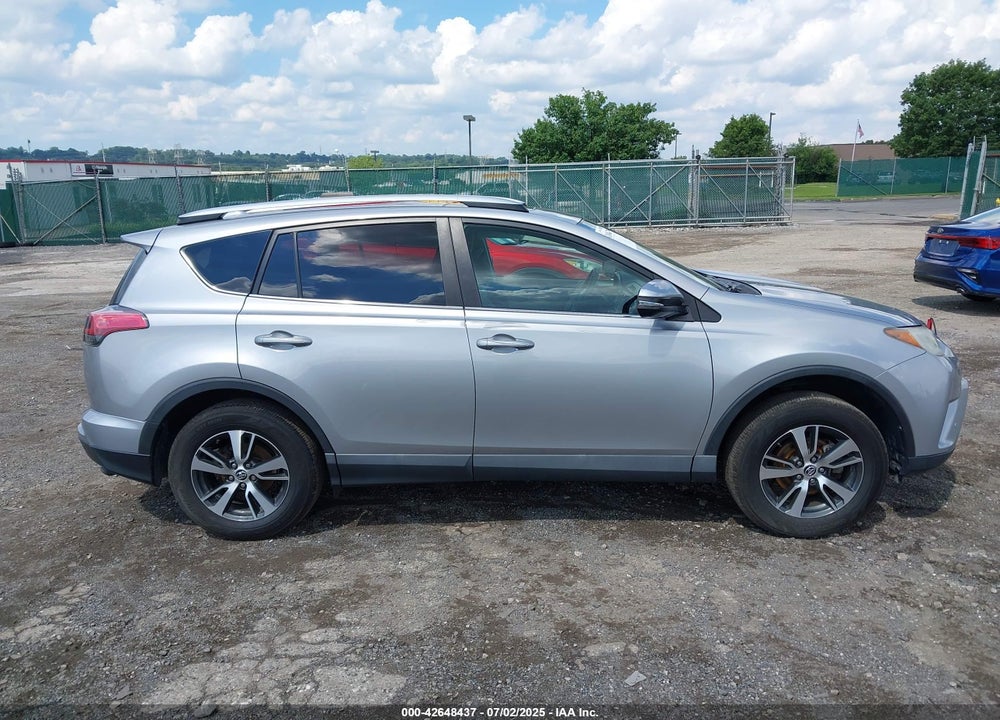 2016 TOYOTA RAV4 VIN: 2T3RFREV1GW425957