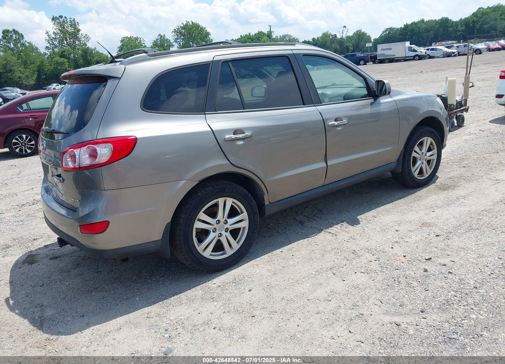 2012 HYUNDAI SANTA FE VIN: 5XYZK3AB3CG141744