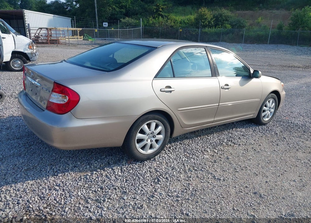 2002 TOYOTA CAMRY XLE V6 VIN: 4T1BF30K32U500574