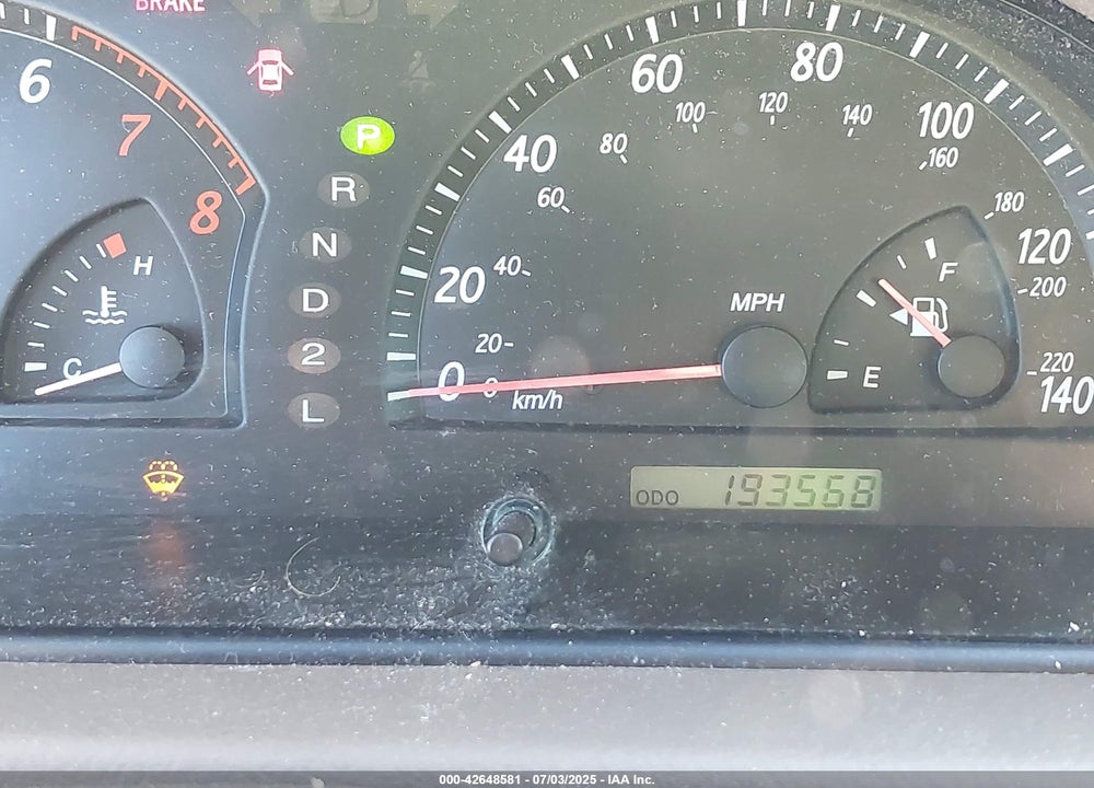 2002 TOYOTA CAMRY XLE V6 VIN: 4T1BF30K32U500574