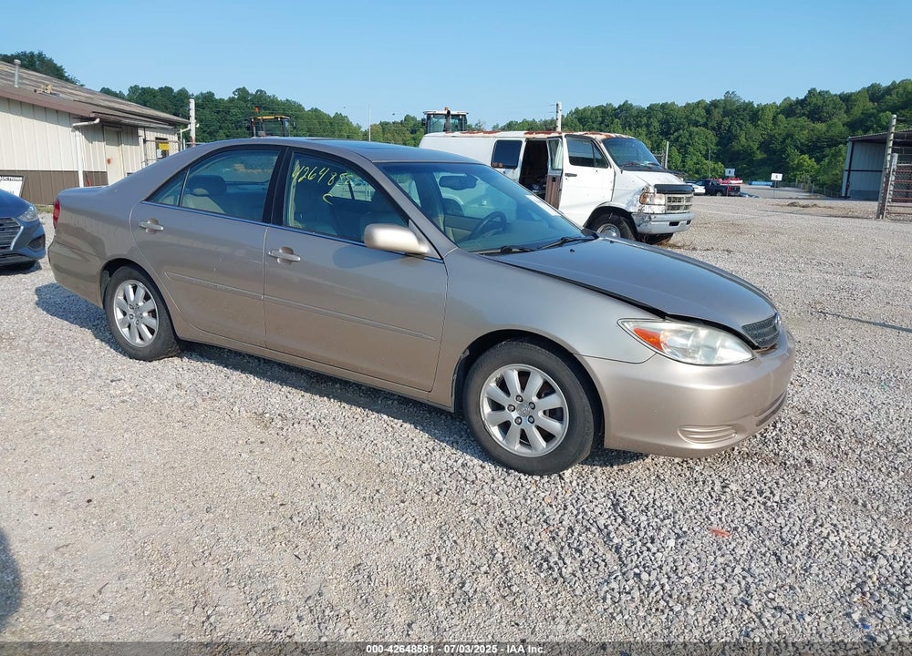 2002 TOYOTA CAMRY XLE V6 VIN: 4T1BF30K32U500574