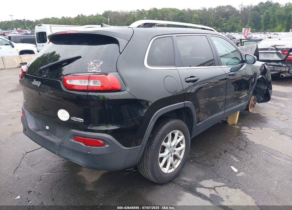 2017 JEEP CHEROKEE LATITUDE 4X4 VIN: 1C4PJMCB6HW665879