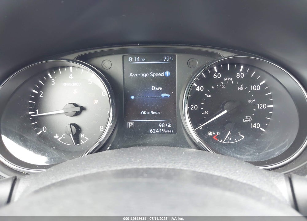 2017 NISSAN ROGUE VIN: 5N1AT2MV8HC800189