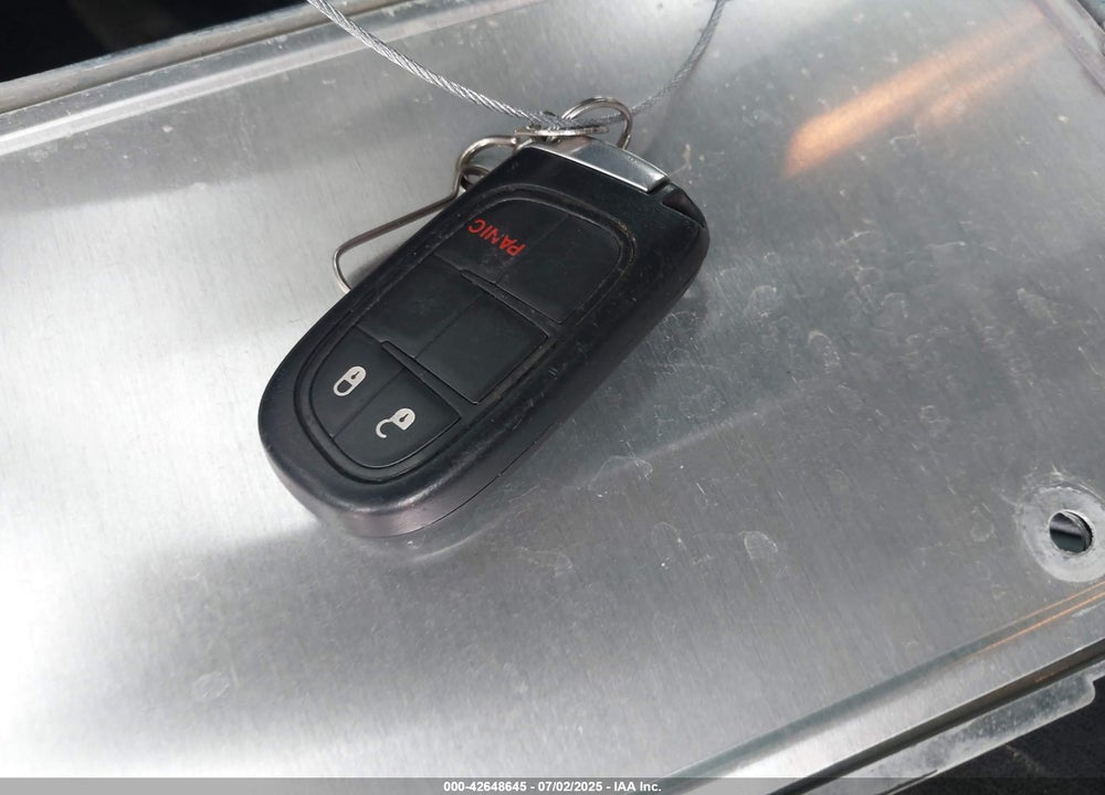 2019 JEEP CHEROKEE VIN: 1C4PJLLB3KD249480