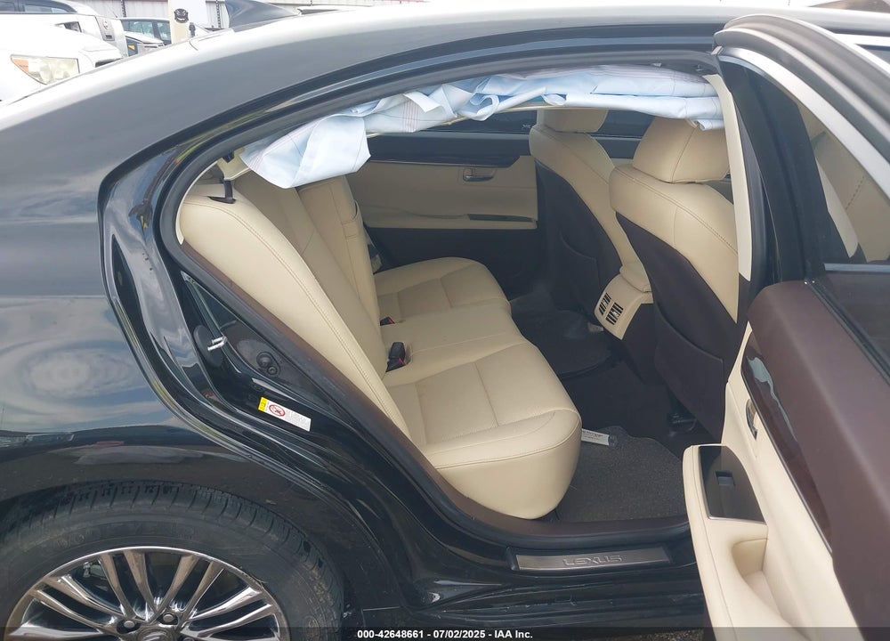 2017 LEXUS ES 350 VIN: 58ABK1GGXHU038243
