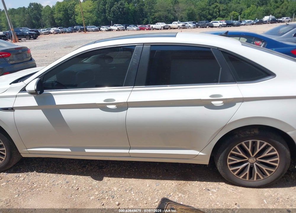 2019 VOLKSWAGEN JETTA 1.4T SEL VIN: 3VWE57BU3KM096851