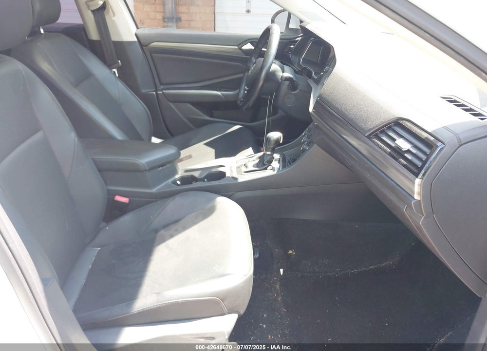 2019 VOLKSWAGEN JETTA 1.4T SEL VIN: 3VWE57BU3KM096851