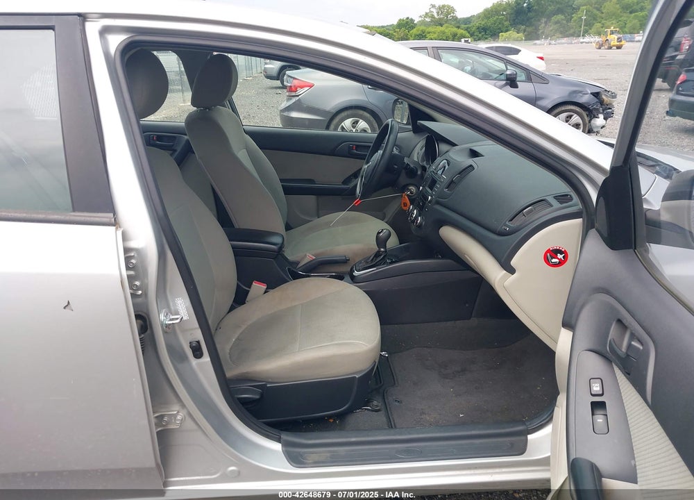 2012 KIA FORTE VIN: KNAFU4A2XC5548095