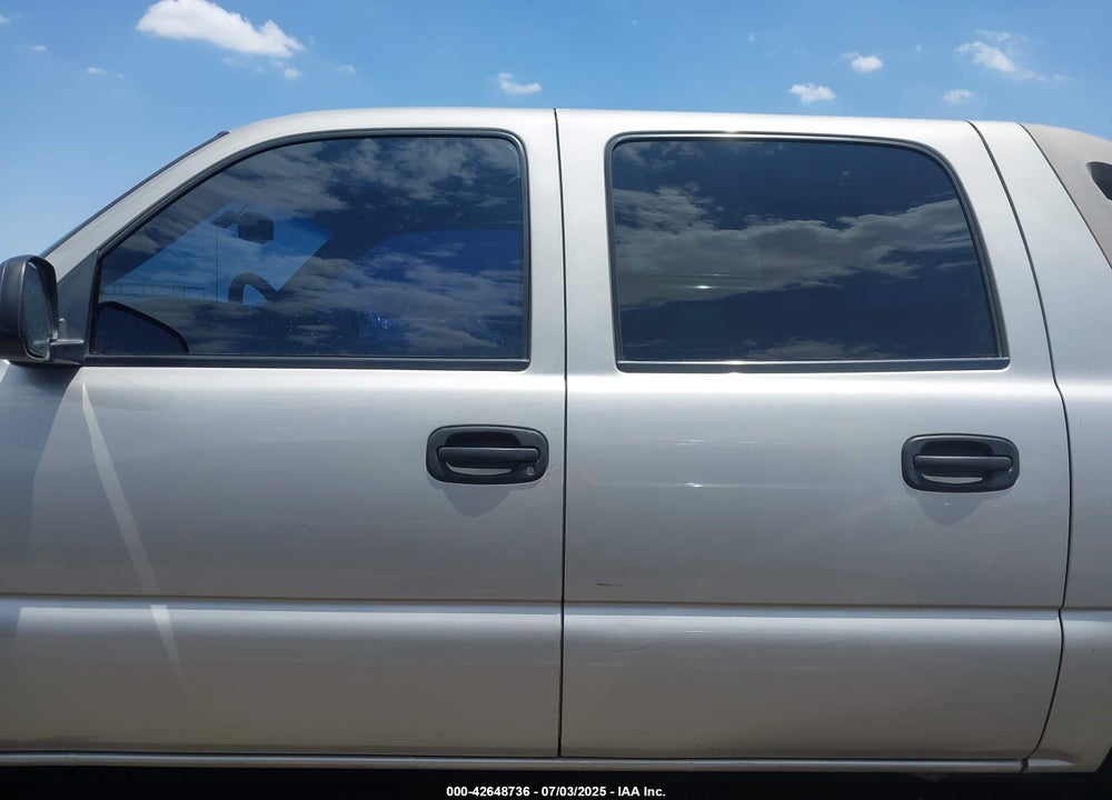 2004 CHEVROLET AVALANCHE 1500 VIN: 3GNEC12T24G122295