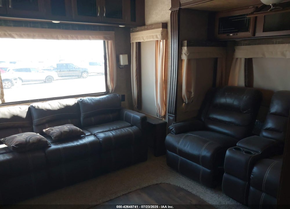 2016 FOREST RIVER SIERRA 38' 5TH WHEEL VIN: 4X4FSER28GJ042839