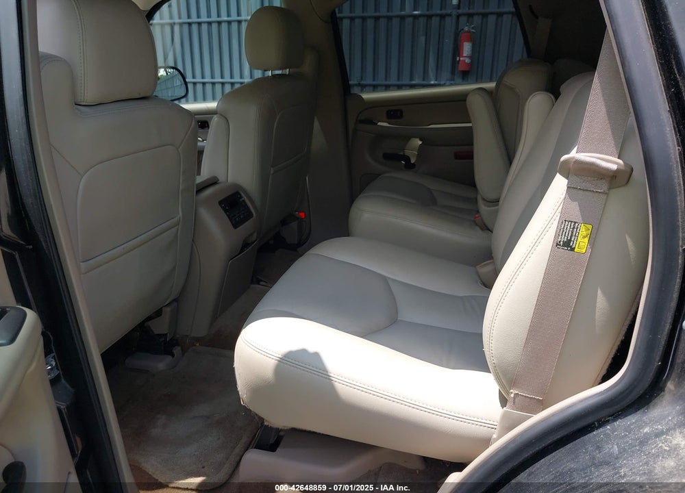 2006 CHEVROLET TAHOE VIN: 1GNEK13ZX6R112090