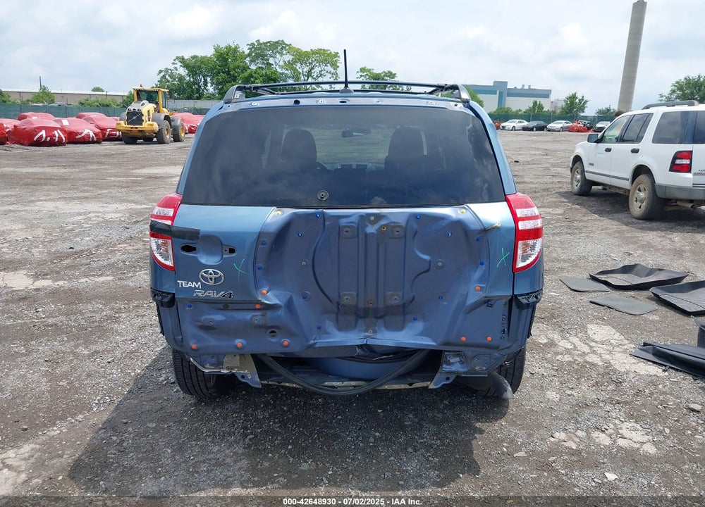 2011 TOYOTA RAV4 VIN: 2T3WF4DV1BW061216