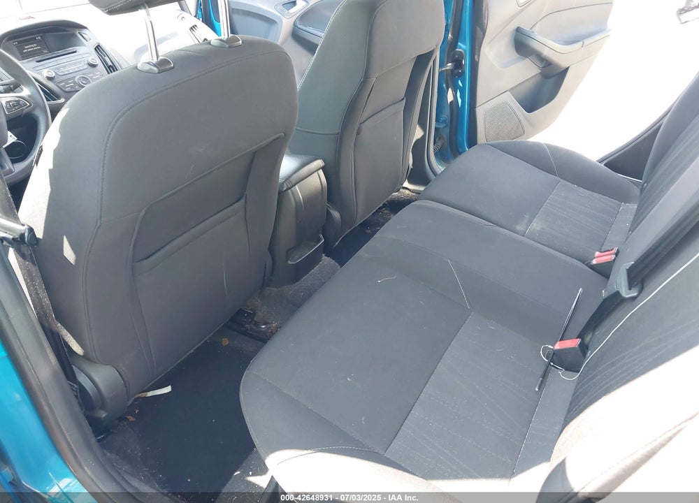 2017 FORD FOCUS VIN: 1FADP3K27HL212794